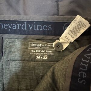 Vineyard & Vines on the go pants 36x32.